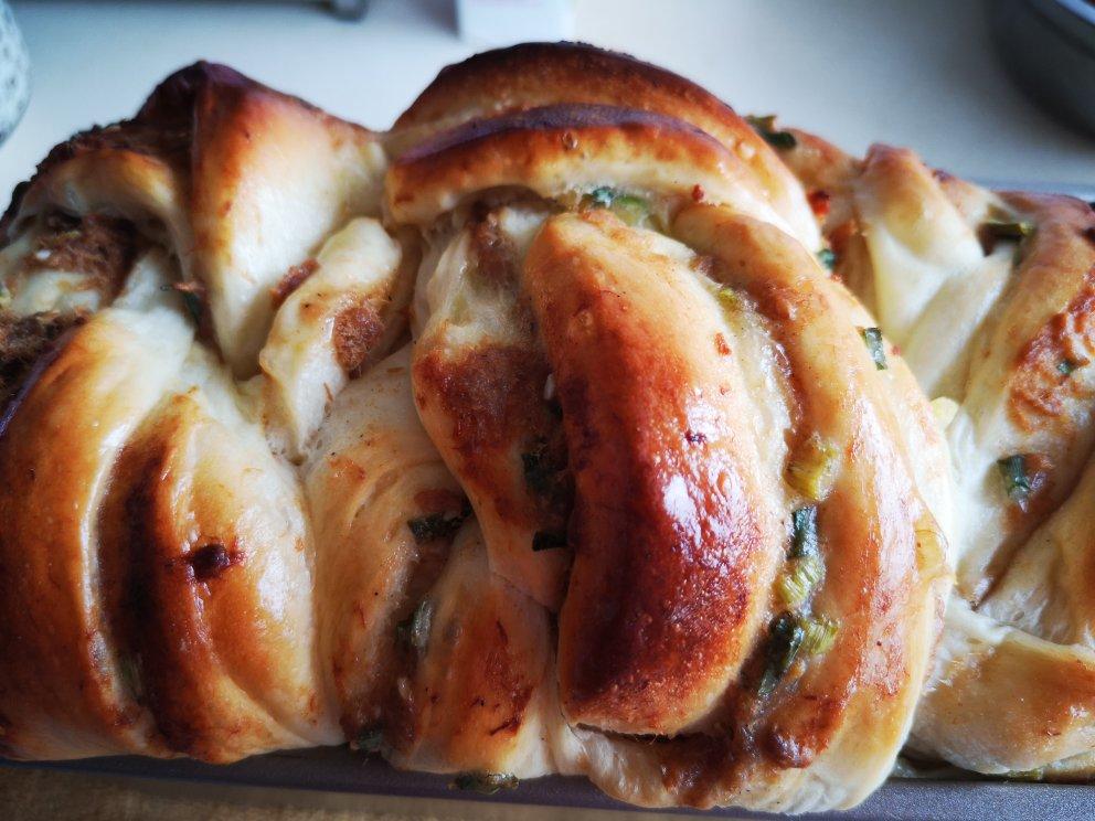 香葱肉松手撕吐司