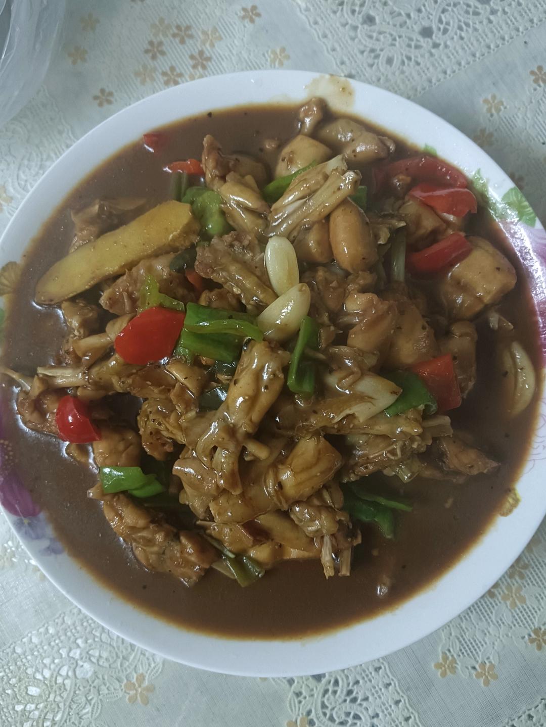 蒜烧牛蛙