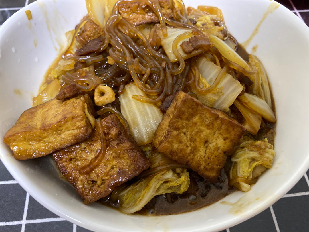 酸辣【白菜炖粉条】简单巨下饭的家常菜