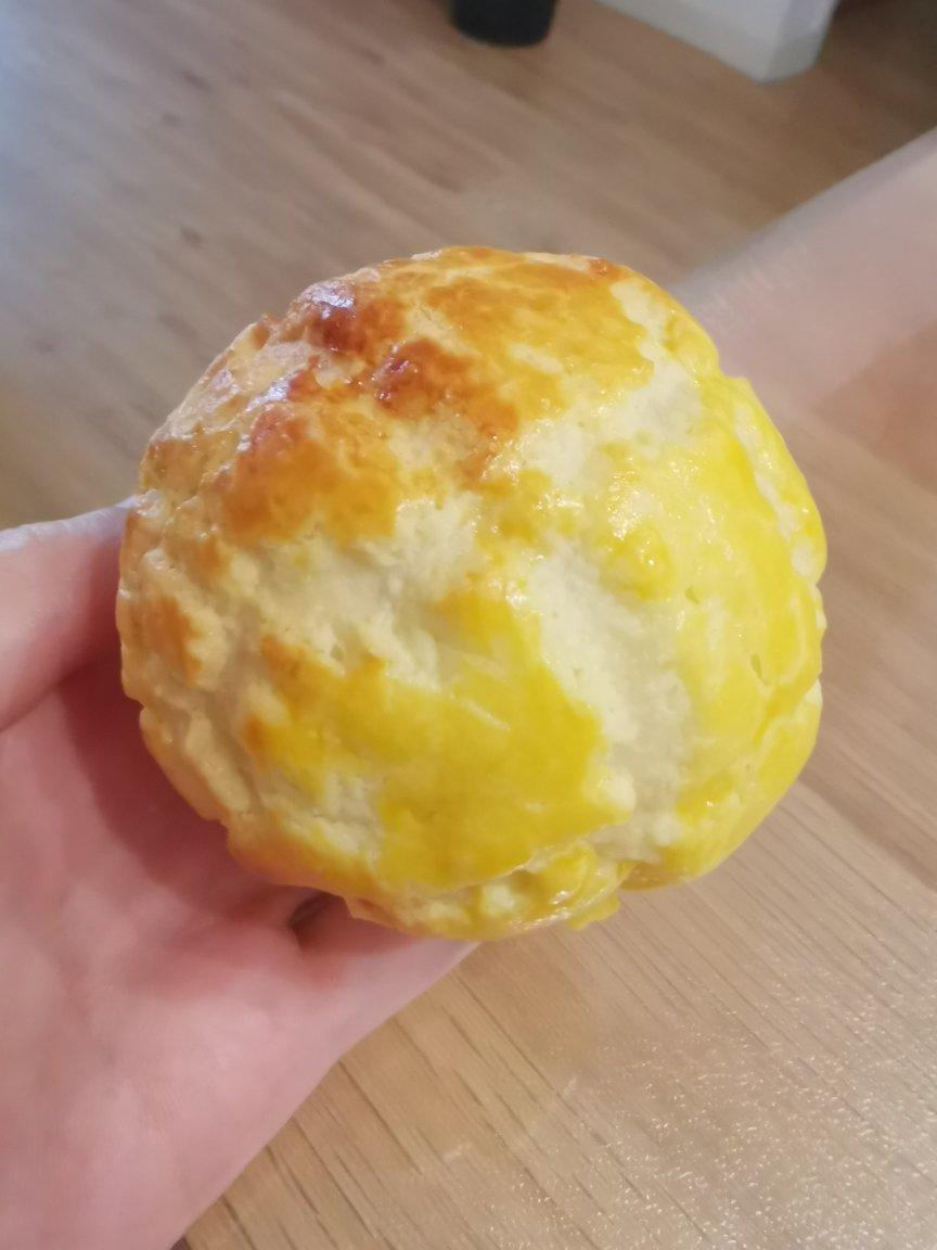 好吃到炸裂的港式菠萝包（附带制作酥皮的小视频）