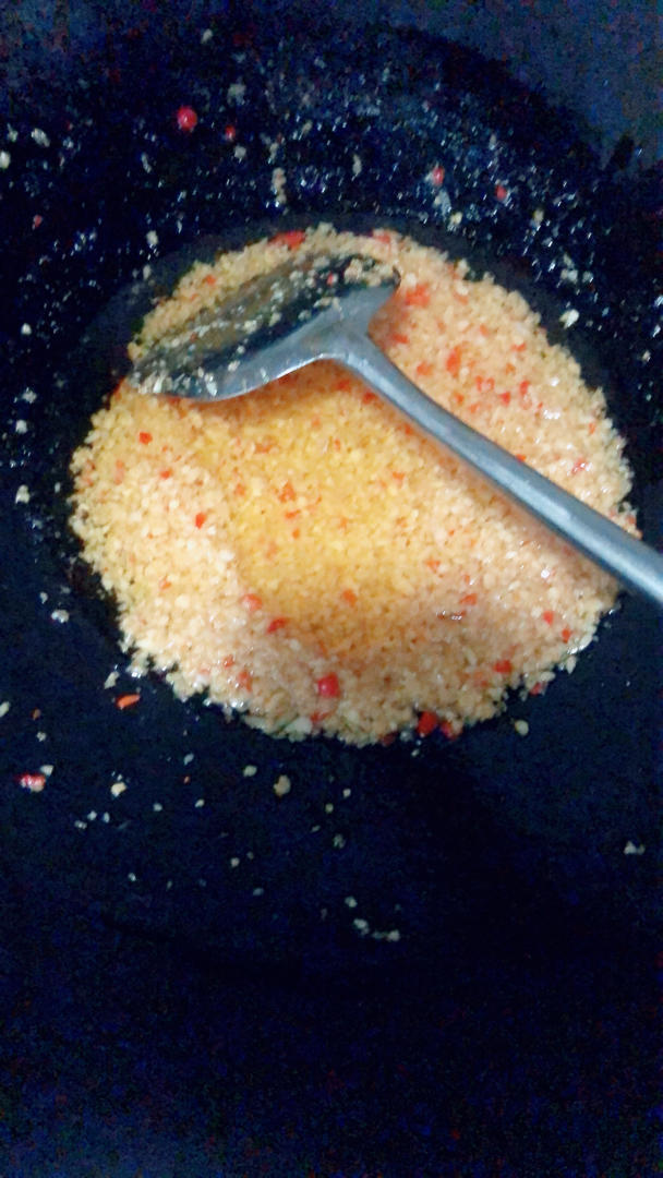 秘制蒜蓉酱（烤生蚝扇贝、锡纸金针菇，干拌面）