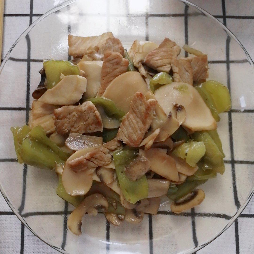 肉片炒双菇