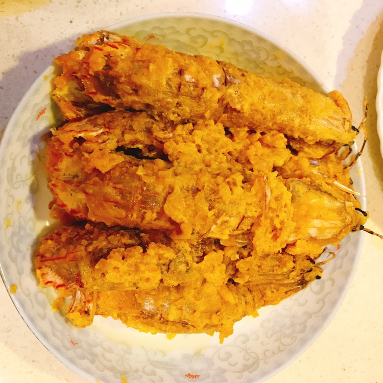 蛋黄焗皮皮虾的做法