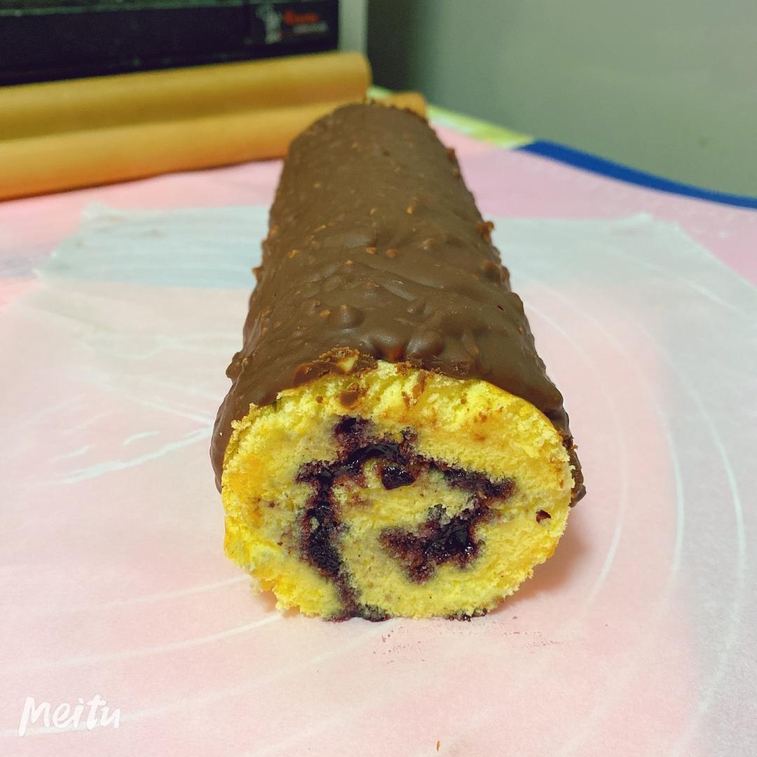 🍫梦龙蛋糕卷. 巧克力脆皮蛋糕卷 by pink-rabbit