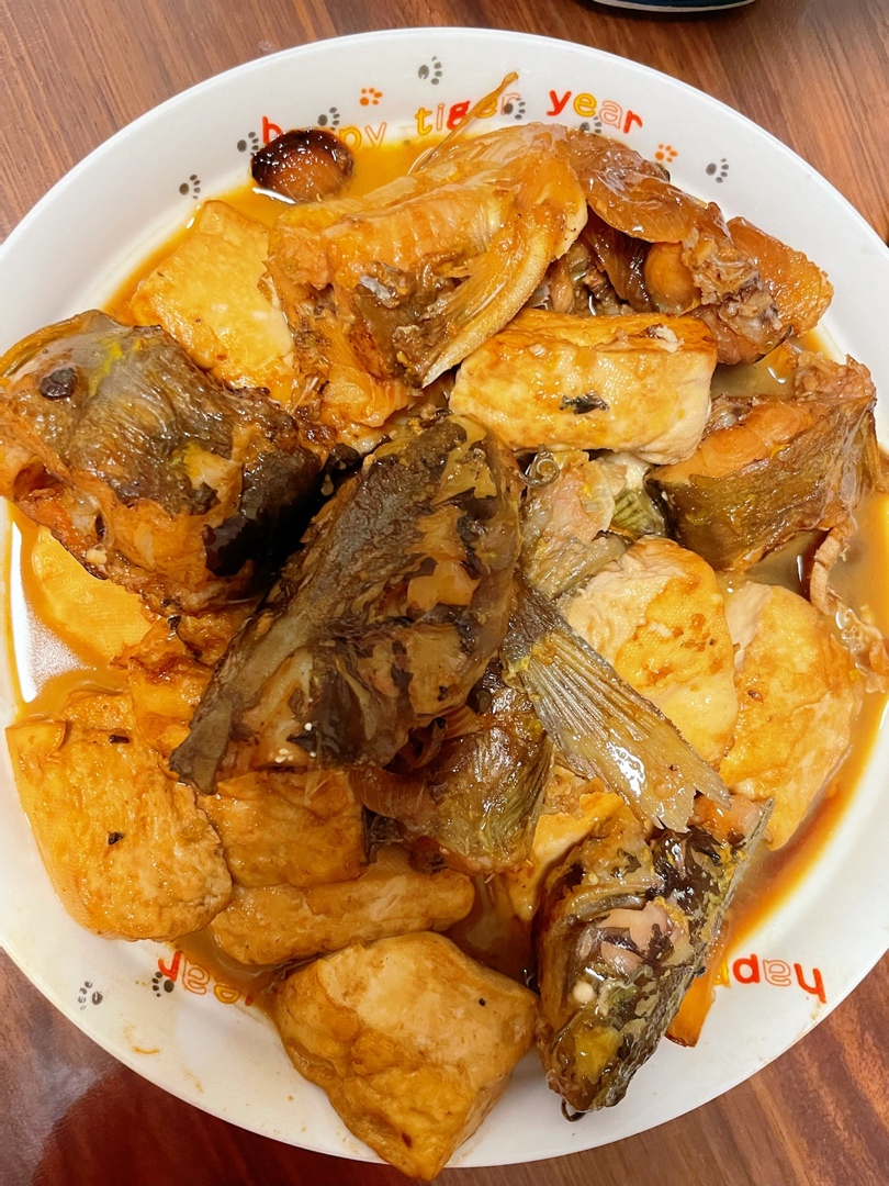 黄骨鱼（黄甲鱼）焖豆腐