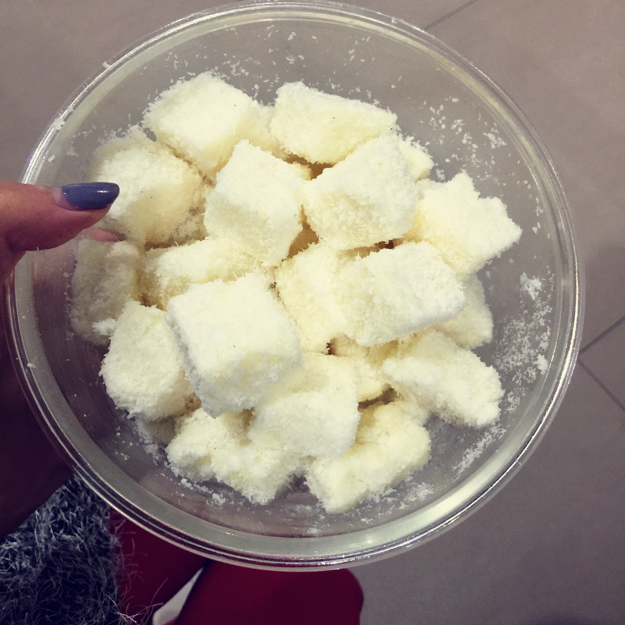 完胜85度C牛奶椰丝小方