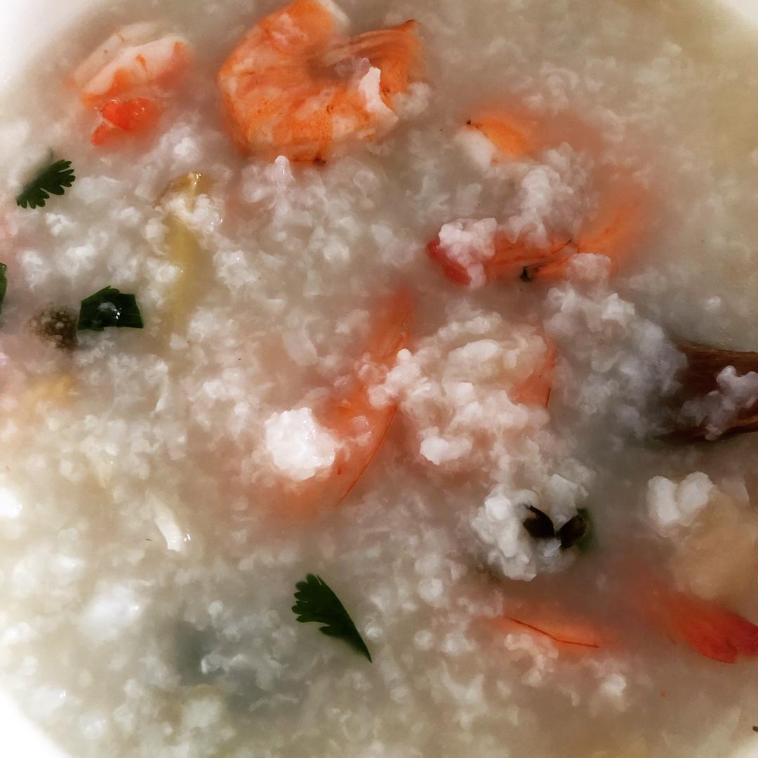 正宗潮汕砂锅粥之鲍鱼鲜虾粥
