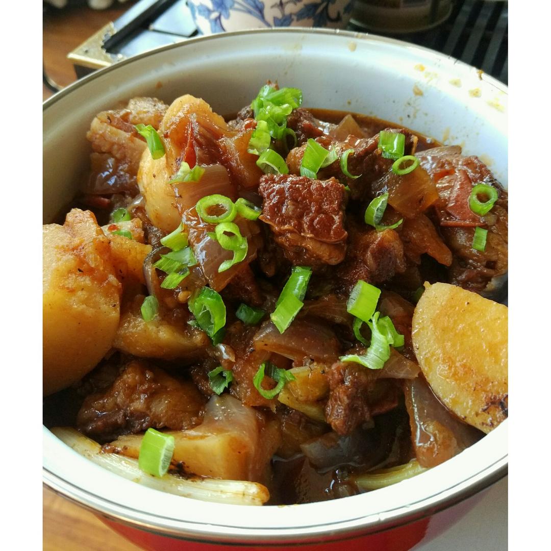 土豆炖牛肉