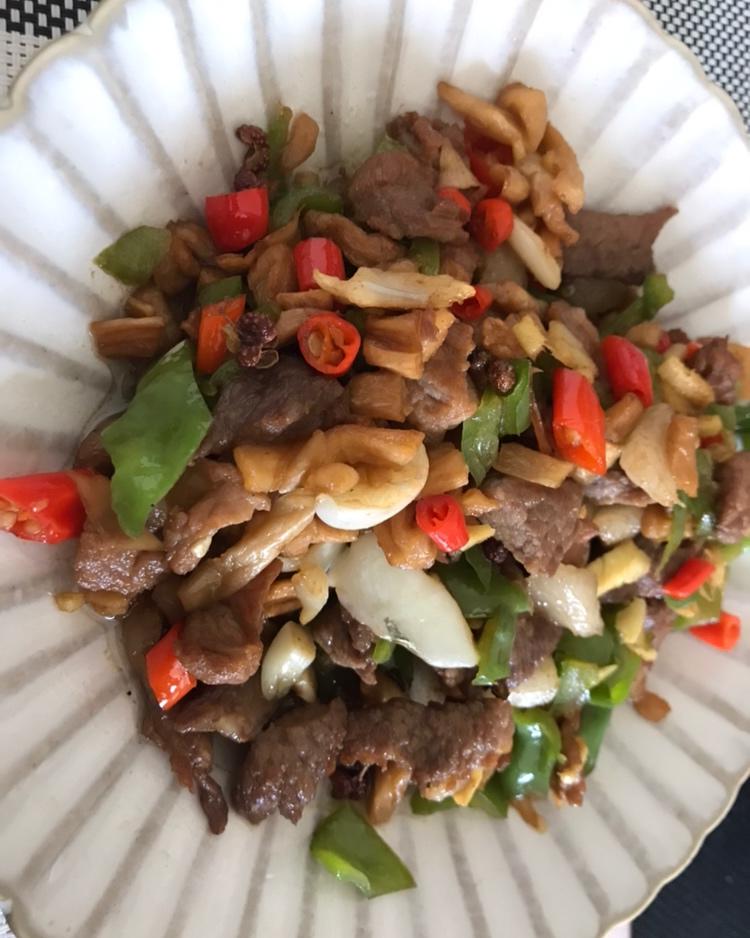 萝卜干炒肉