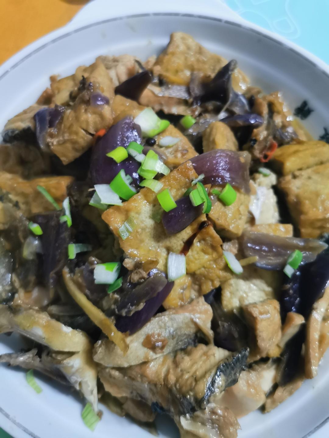 鲜嫩豆腐鲈鱼煲