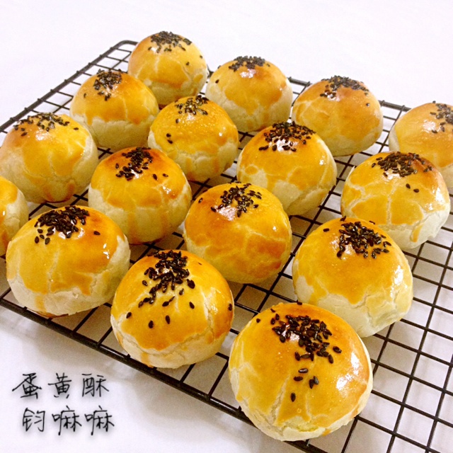 蛋黄酥