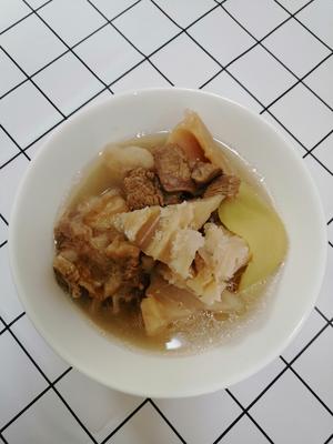 大骨(筒子骨)莲藕汤的做法 步骤6