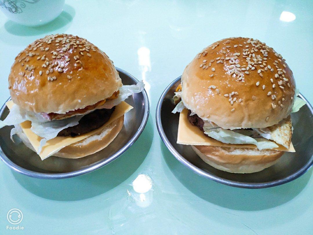 肉多汁的快手汉堡牛肉饼