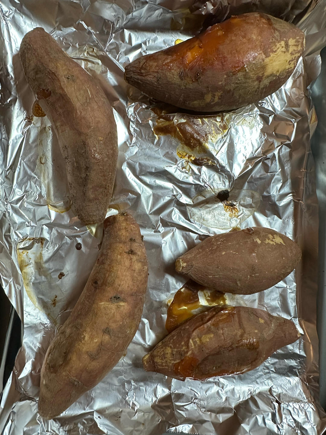 【糯唧唧的烤红薯】糖油四溢皮肉分离外糯里嫩吸溜着吃！