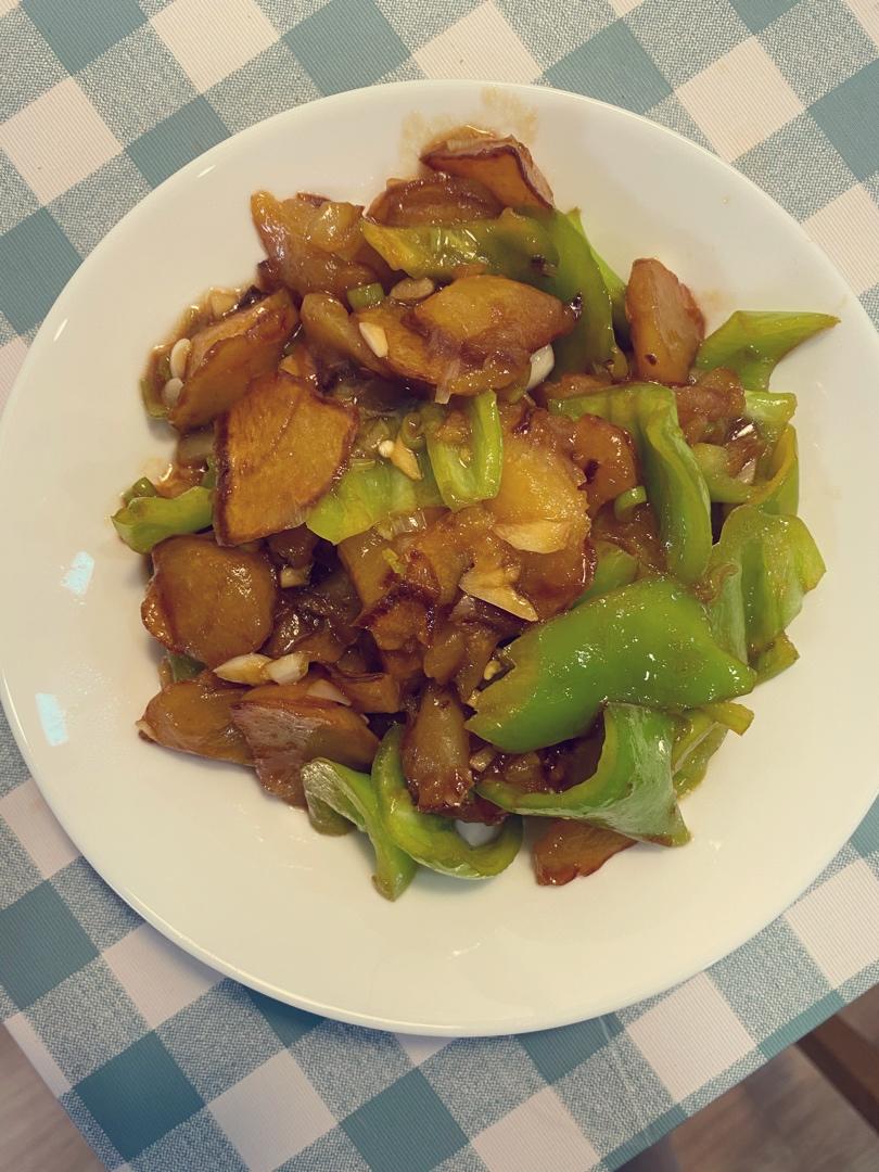 爱吃牌！地“二鲜”青椒烧土豆