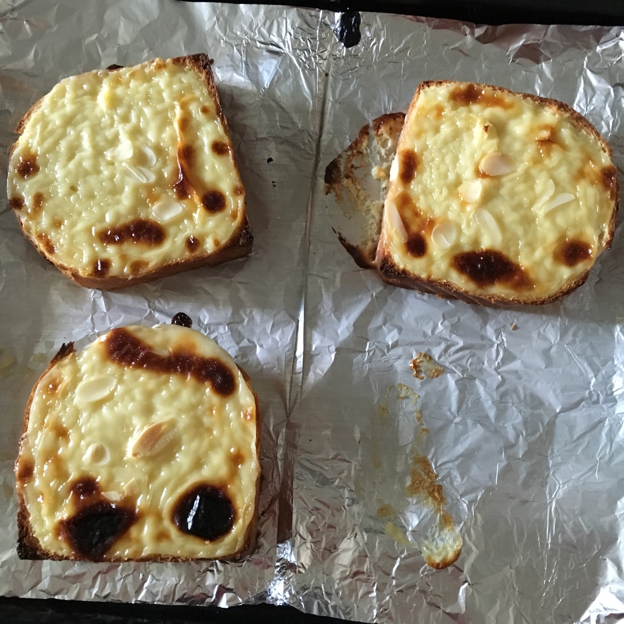 岩烧乳酪 Lava Cheese Slice