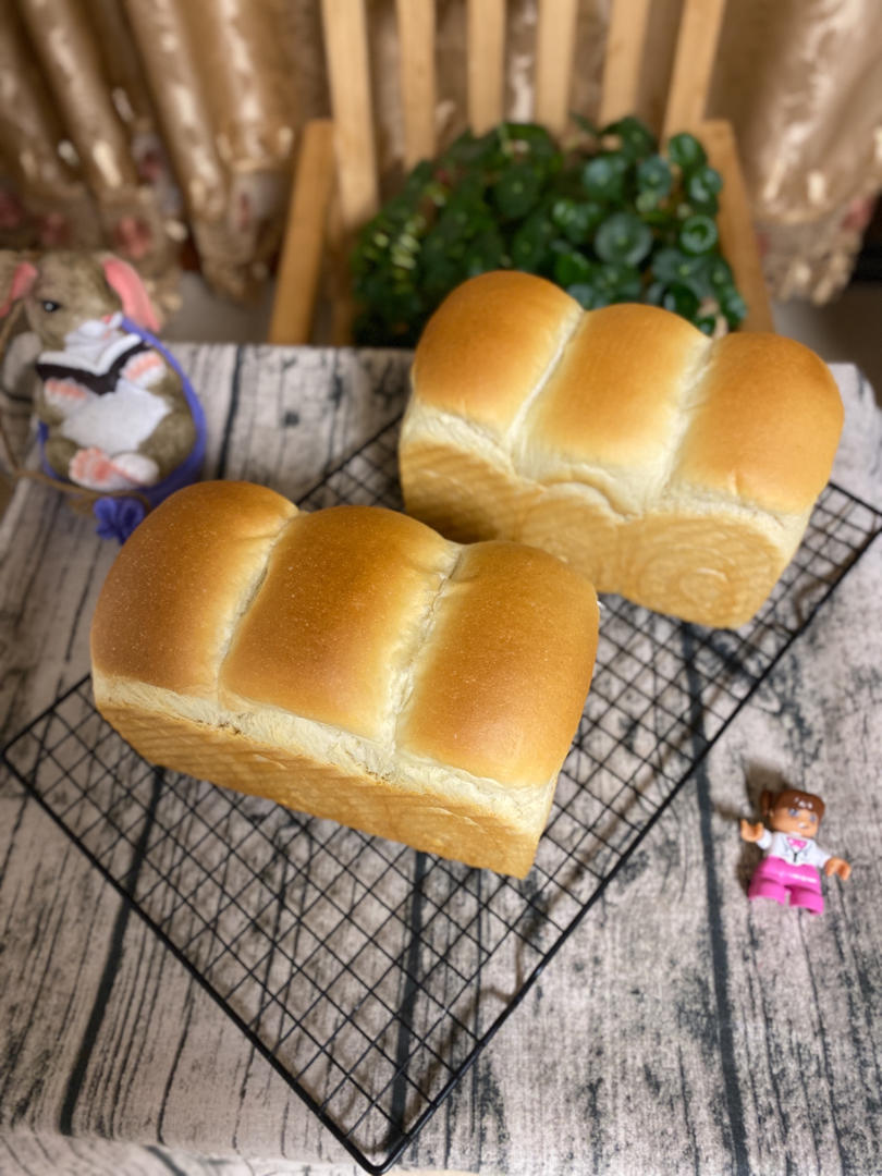 奶油吐司，鲜奶奶油嫩白吐司