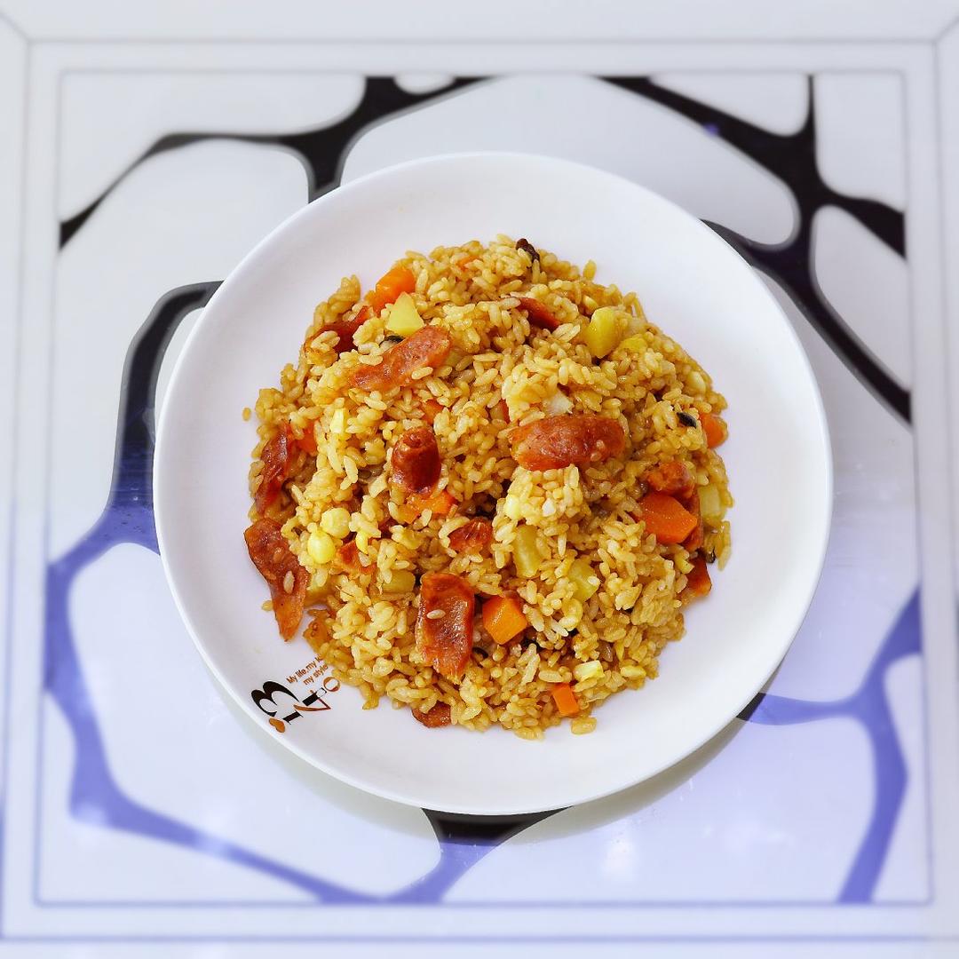 懒人电饭锅香肠焖饭/煲仔饭