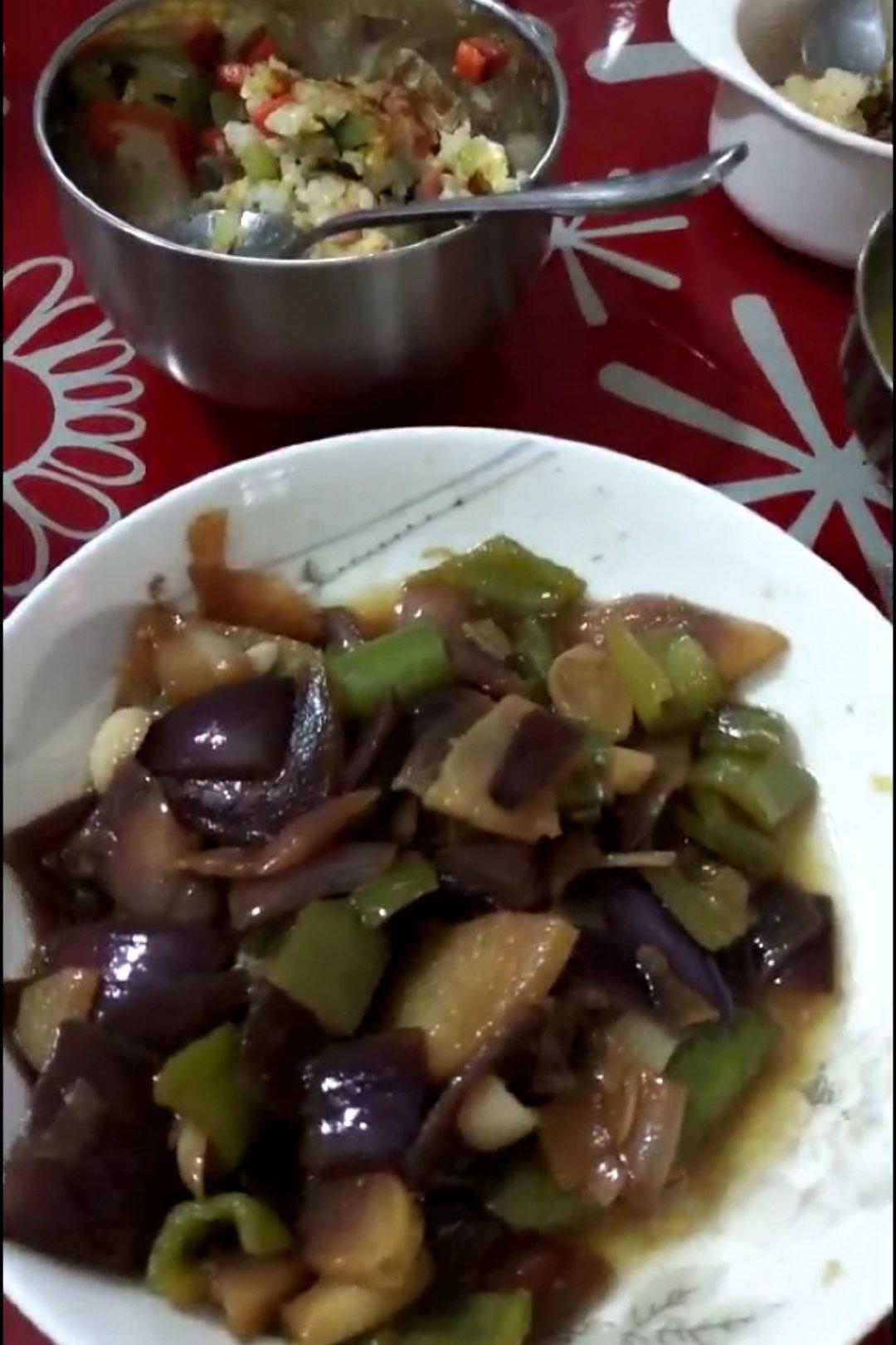 洋葱青椒炒土豆