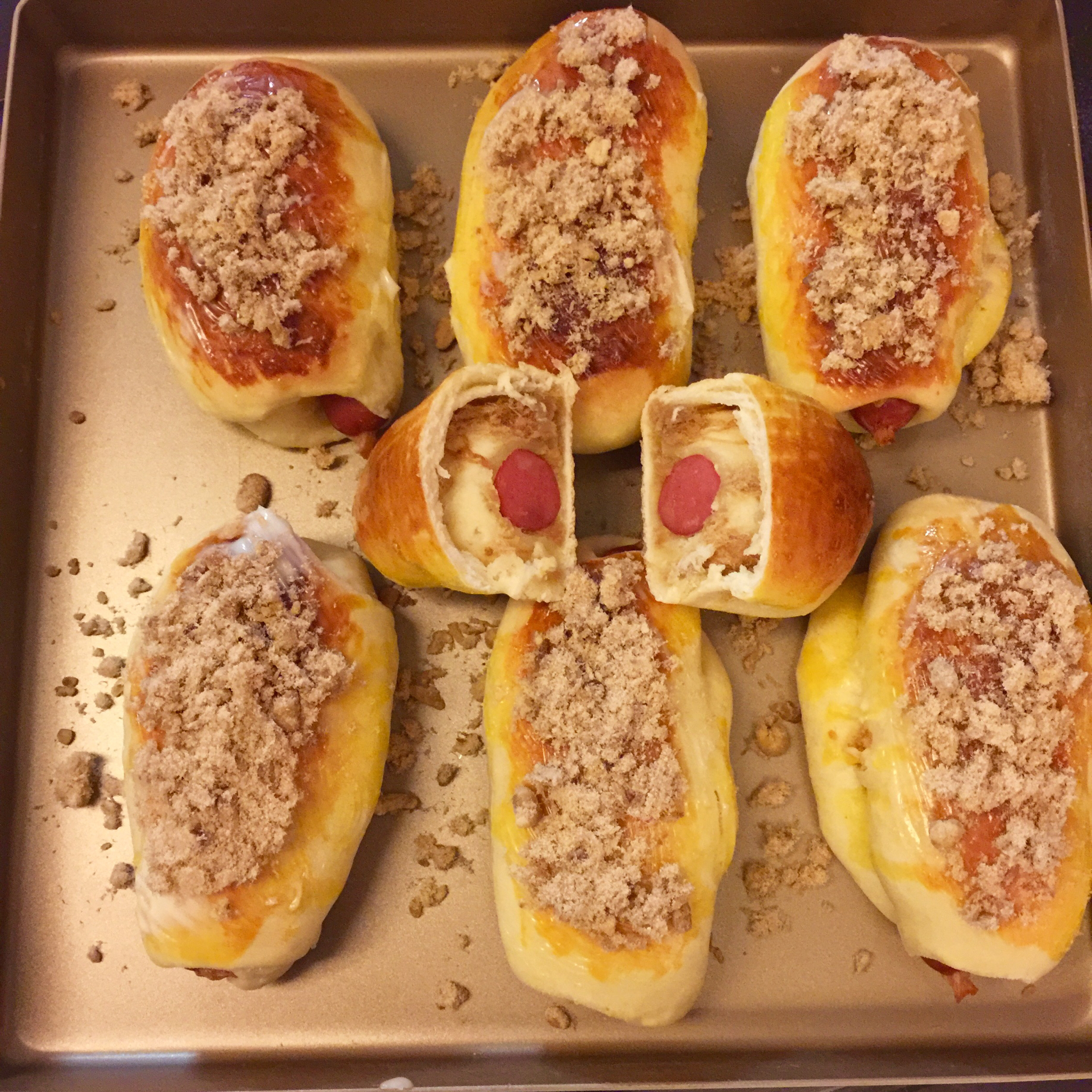 开心的芽芽妈咪做的肉松香肠面包(香甜配方)