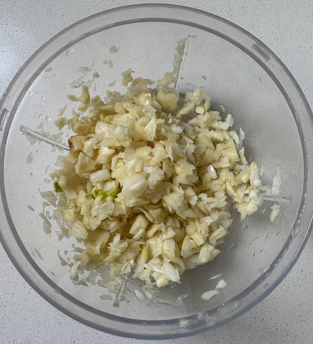 簡單又美味的蒜蓉荷蘭豆的做法 步驟3