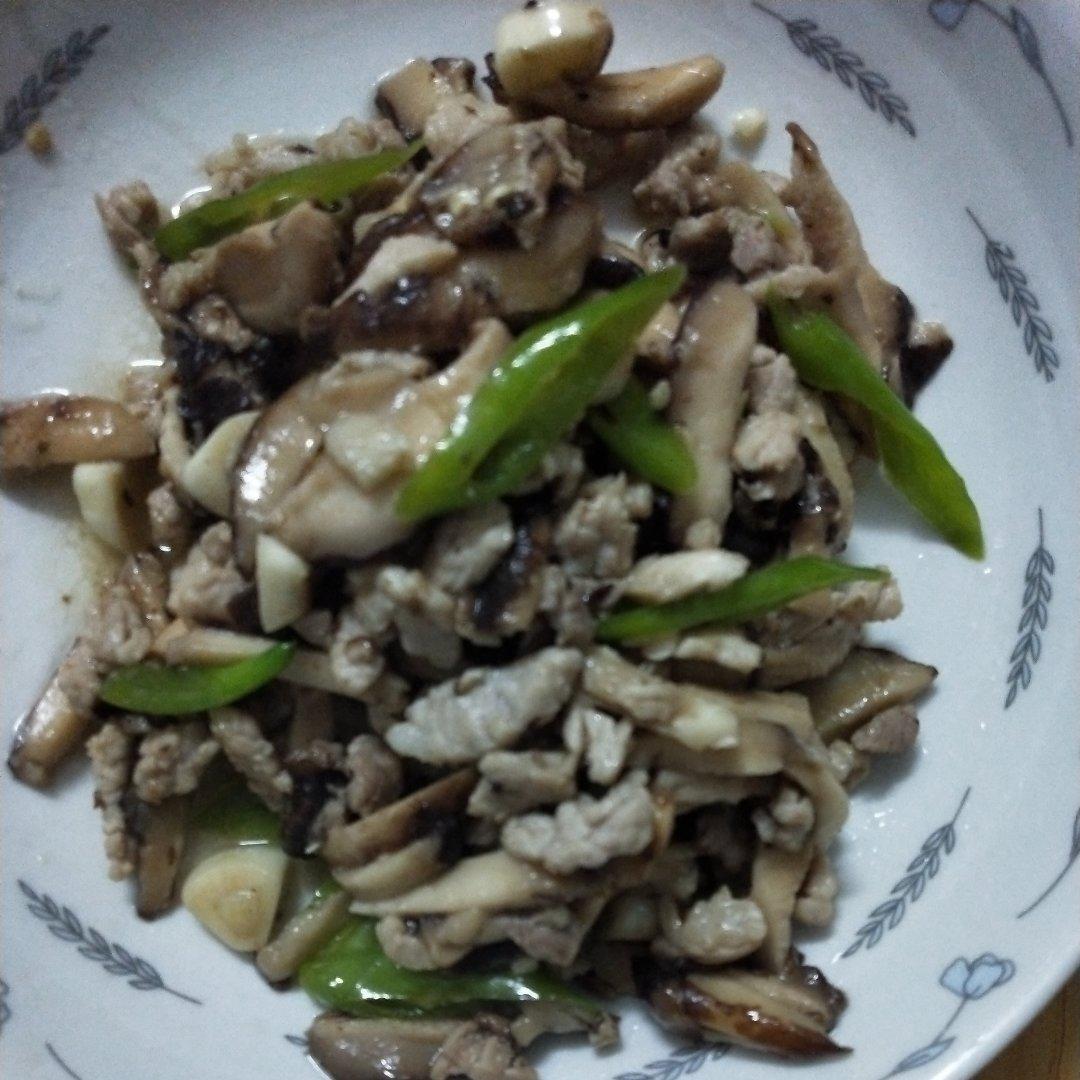 家常香菇炒肉