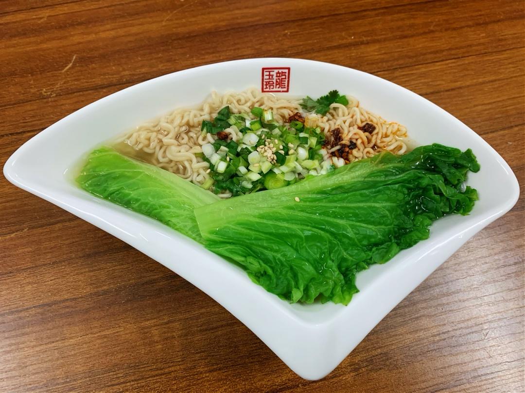 热汤面