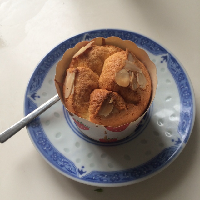 椰蓉棉花纸杯蛋糕