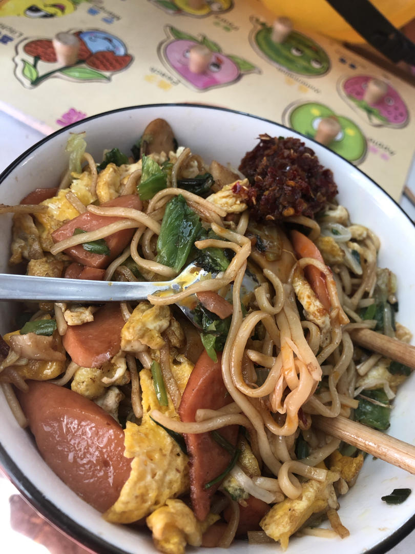 家常快手炒面 宵夜路边摊美味的秘诀放送