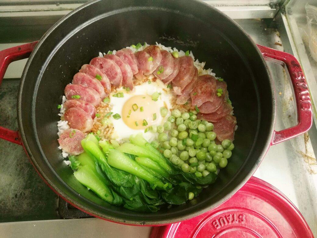 香肠煲仔饭