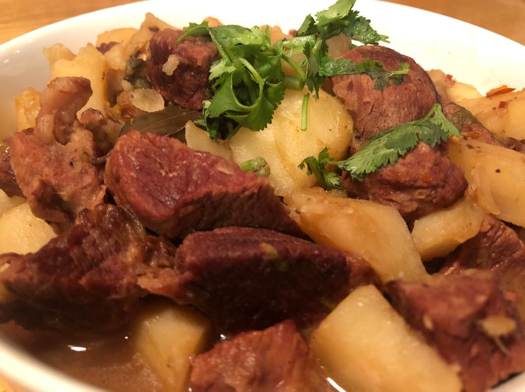土豆烧牛腩