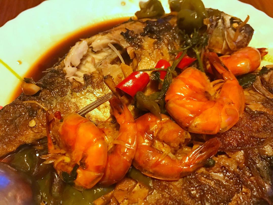 红烧鲫鱼