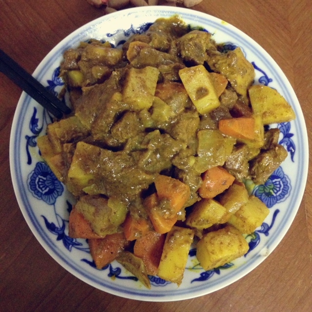 咖喱牛腩