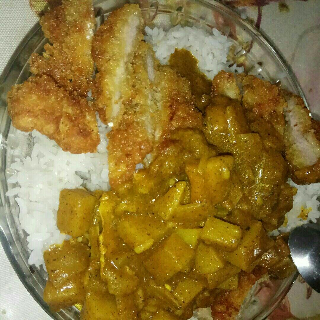 暖心の炸猪排咖喱饭