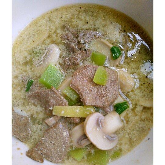 息风0做的蘑菇猪肝汤