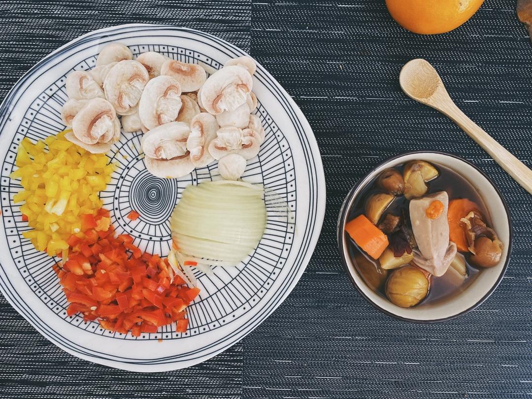 山药松茸养生汤