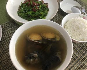 两人食•乌鸡鲍鱼汤的做法 步骤3