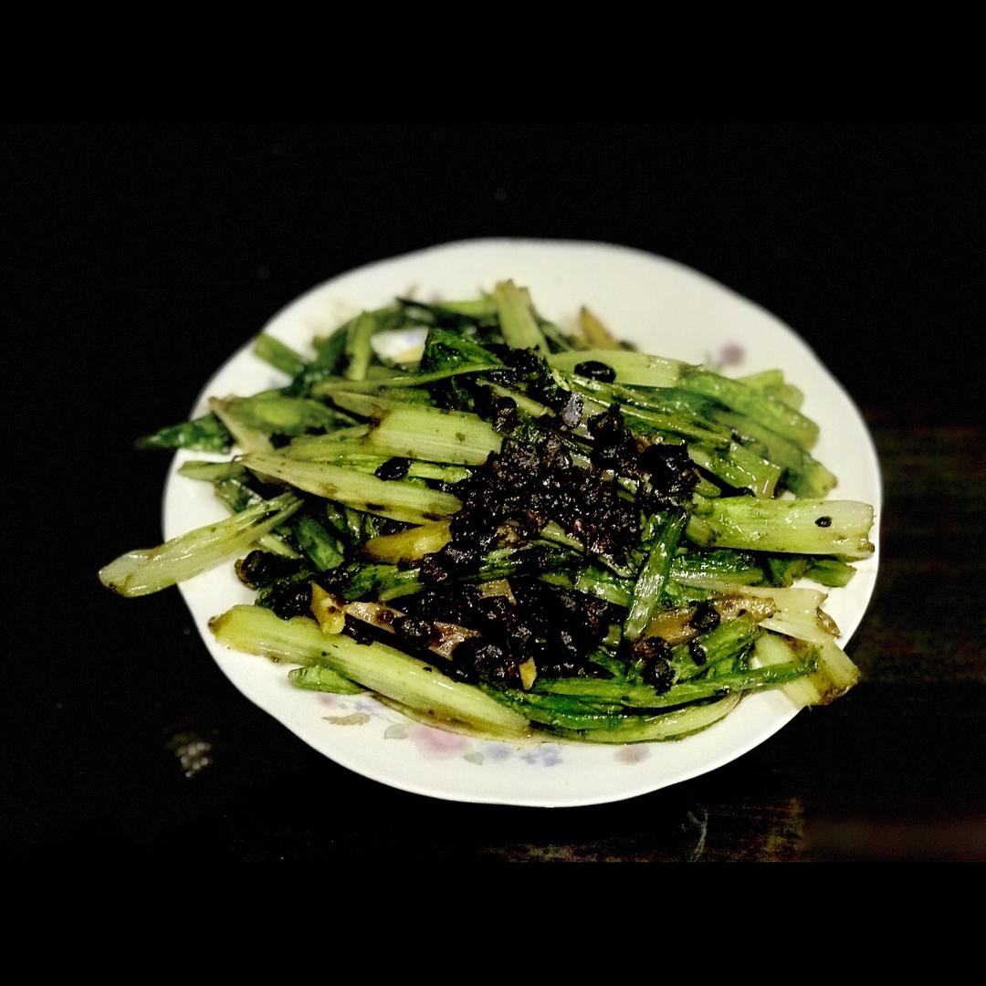 豆豉鲮鱼油麦菜
