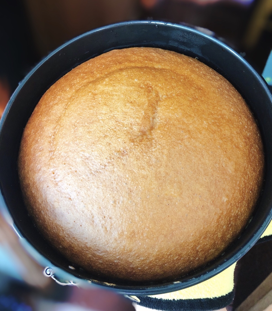蒸马拉糕，3分钟拌好面糊上锅一蒸，又软又香，比蛋糕可简单多了