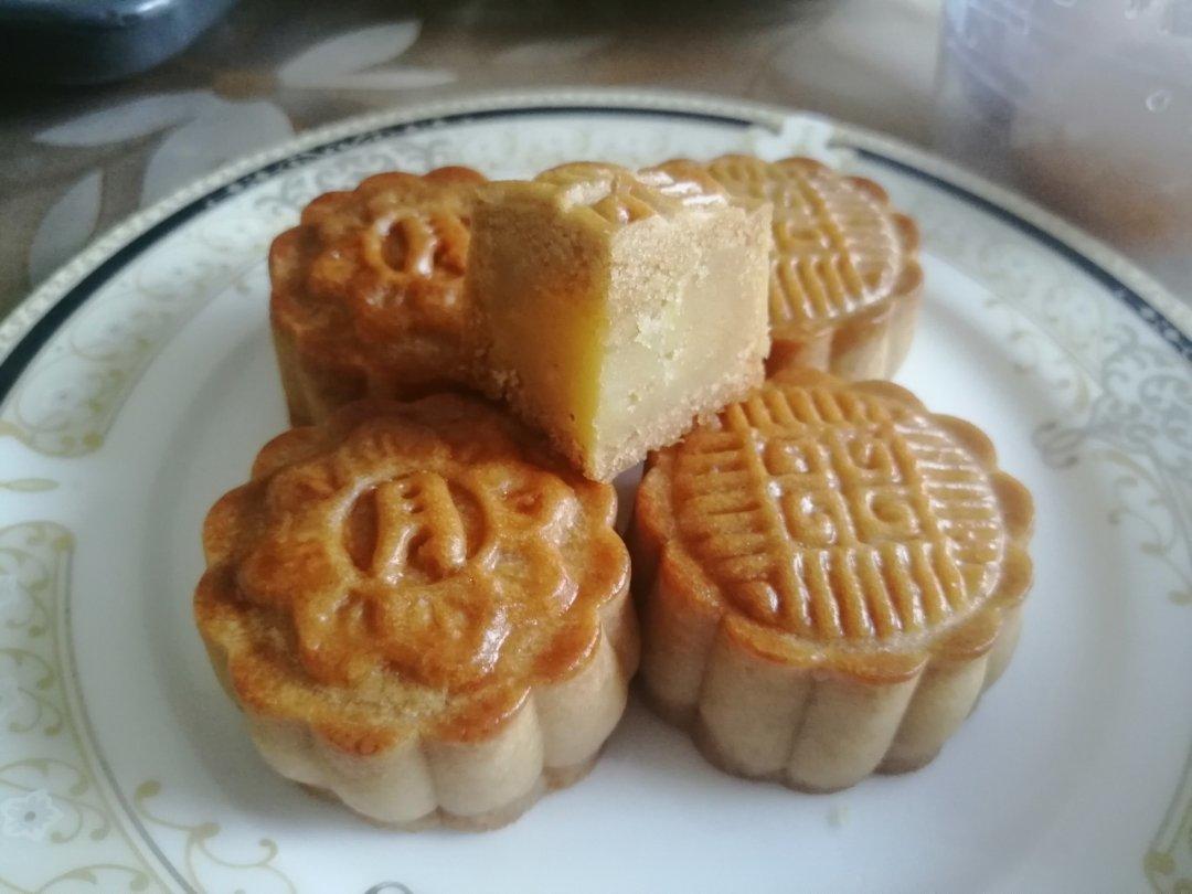 金沙奶黄月饼