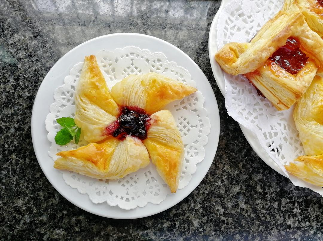基础千层酥皮做法--附果酱酥、风车酥、蝴蝶酥和羊角酥整形