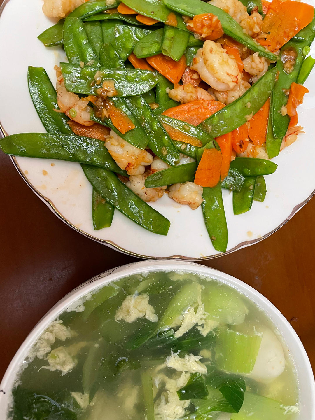 减肥美食~荷兰豆木耳胡萝卜炒虾仁