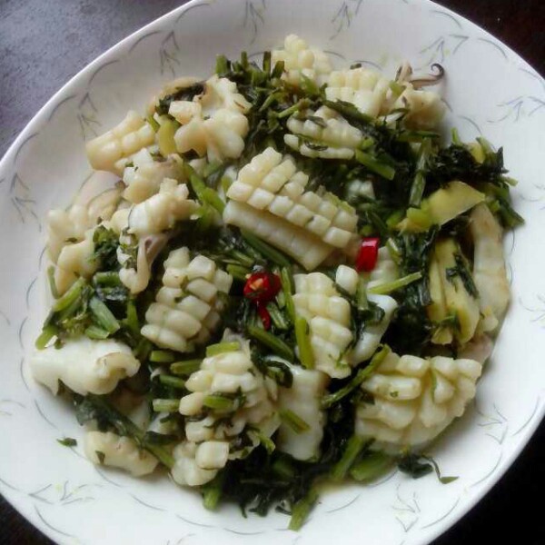 鱿鱼炒咸菜