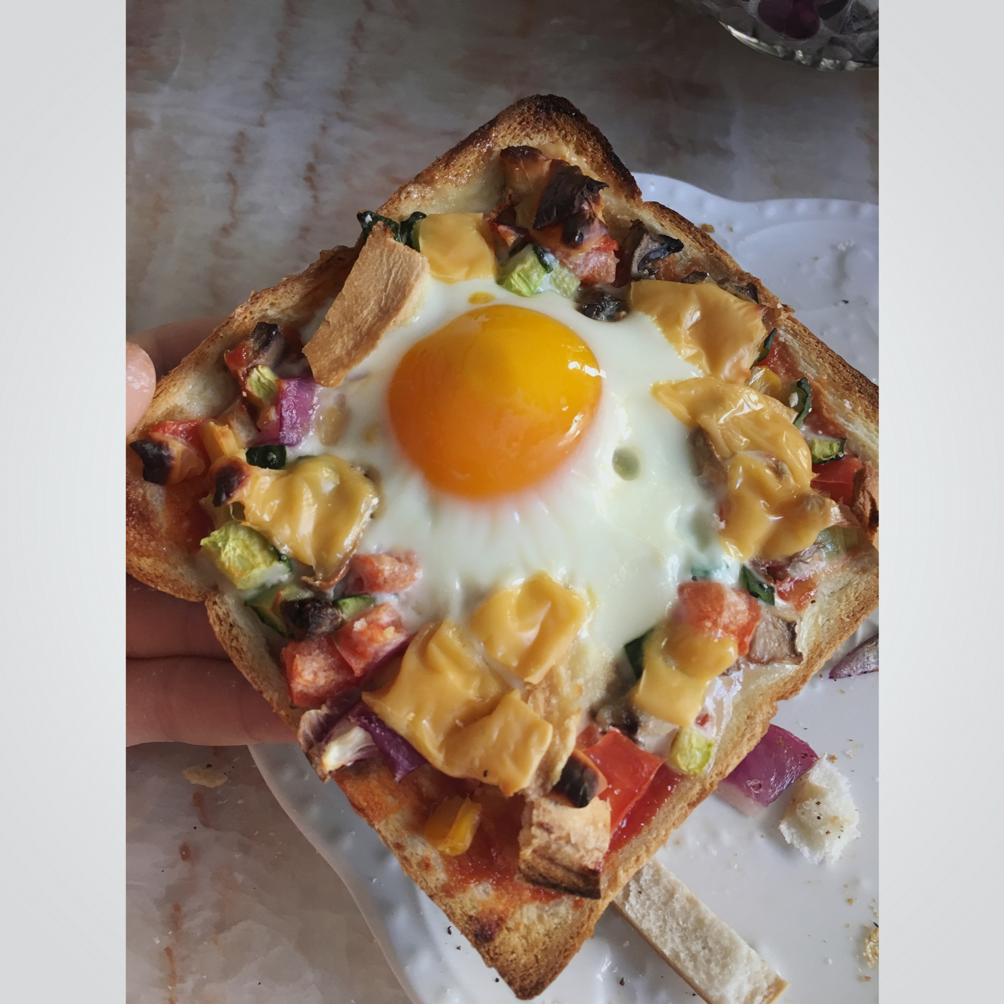 吐司太阳蛋披萨