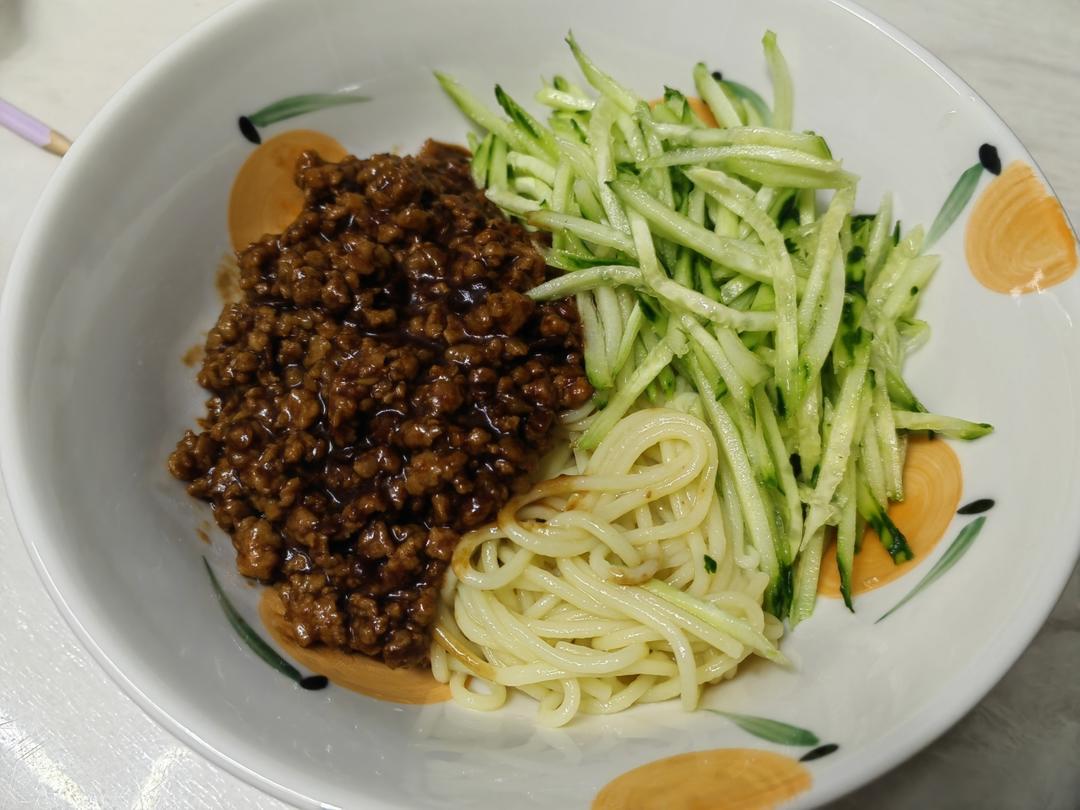 家常面~超简单又好吃的炸酱面🍜肉酱拌面