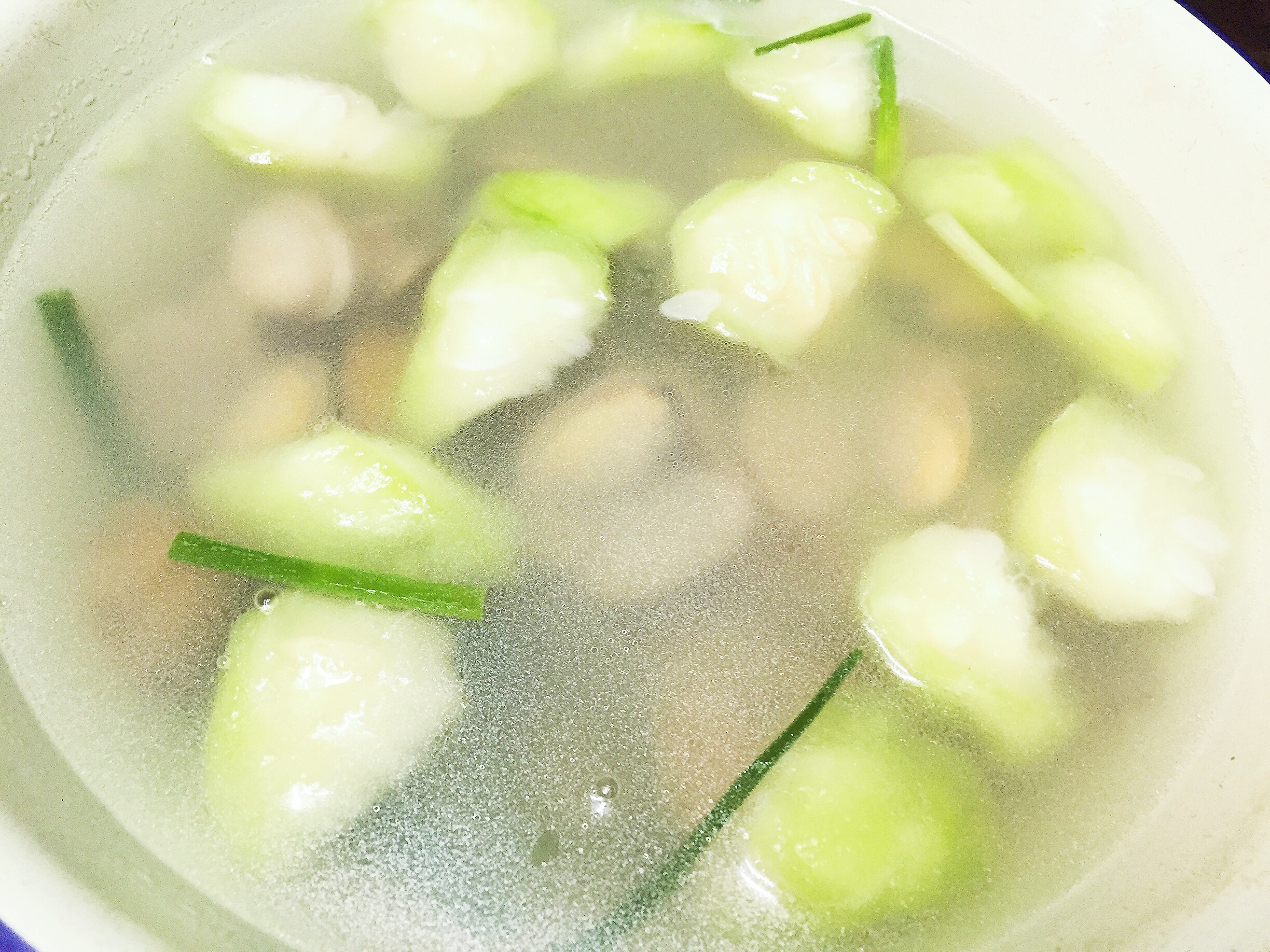 丝瓜花蛤汤的做法 步骤1