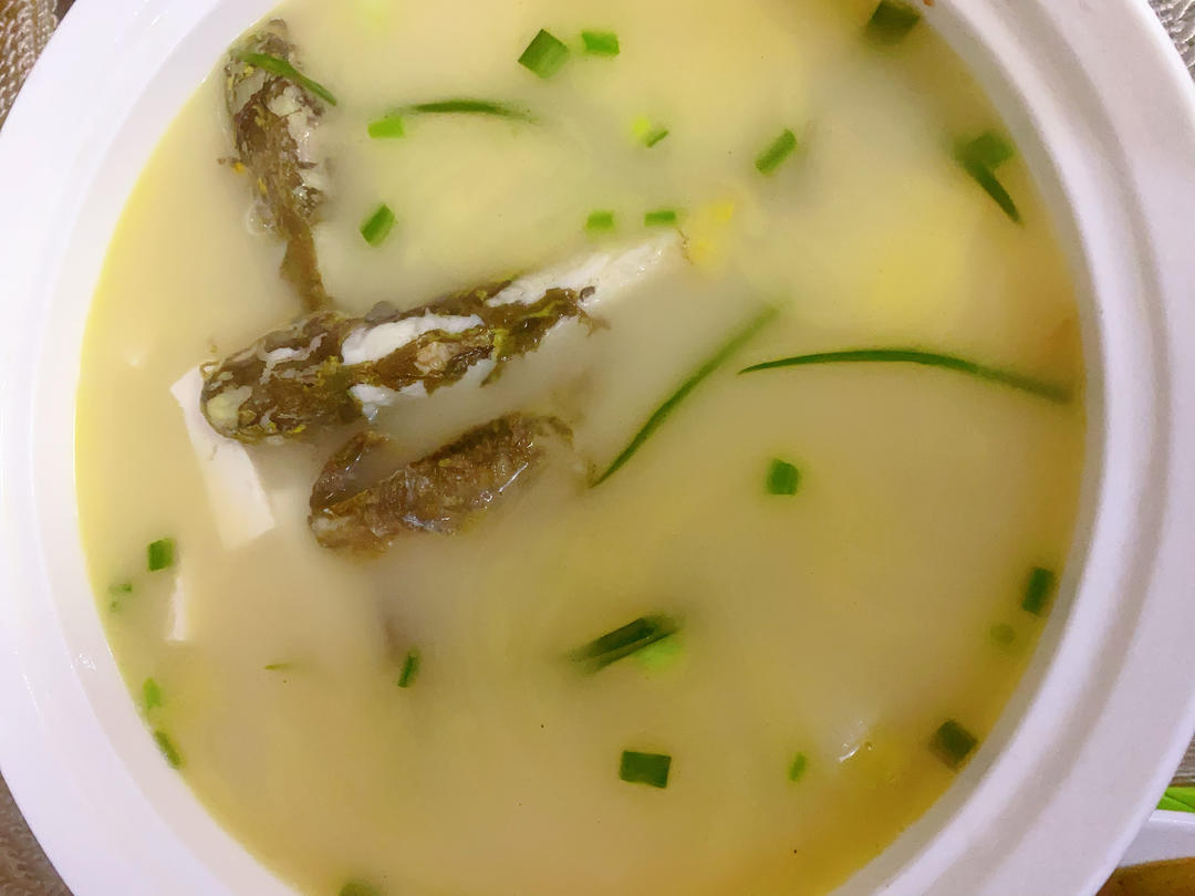 昂刺鱼豆腐汤（黄辣丁）