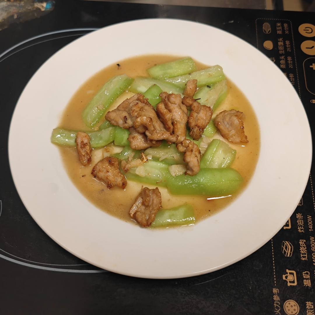 家常丝瓜炒肉
