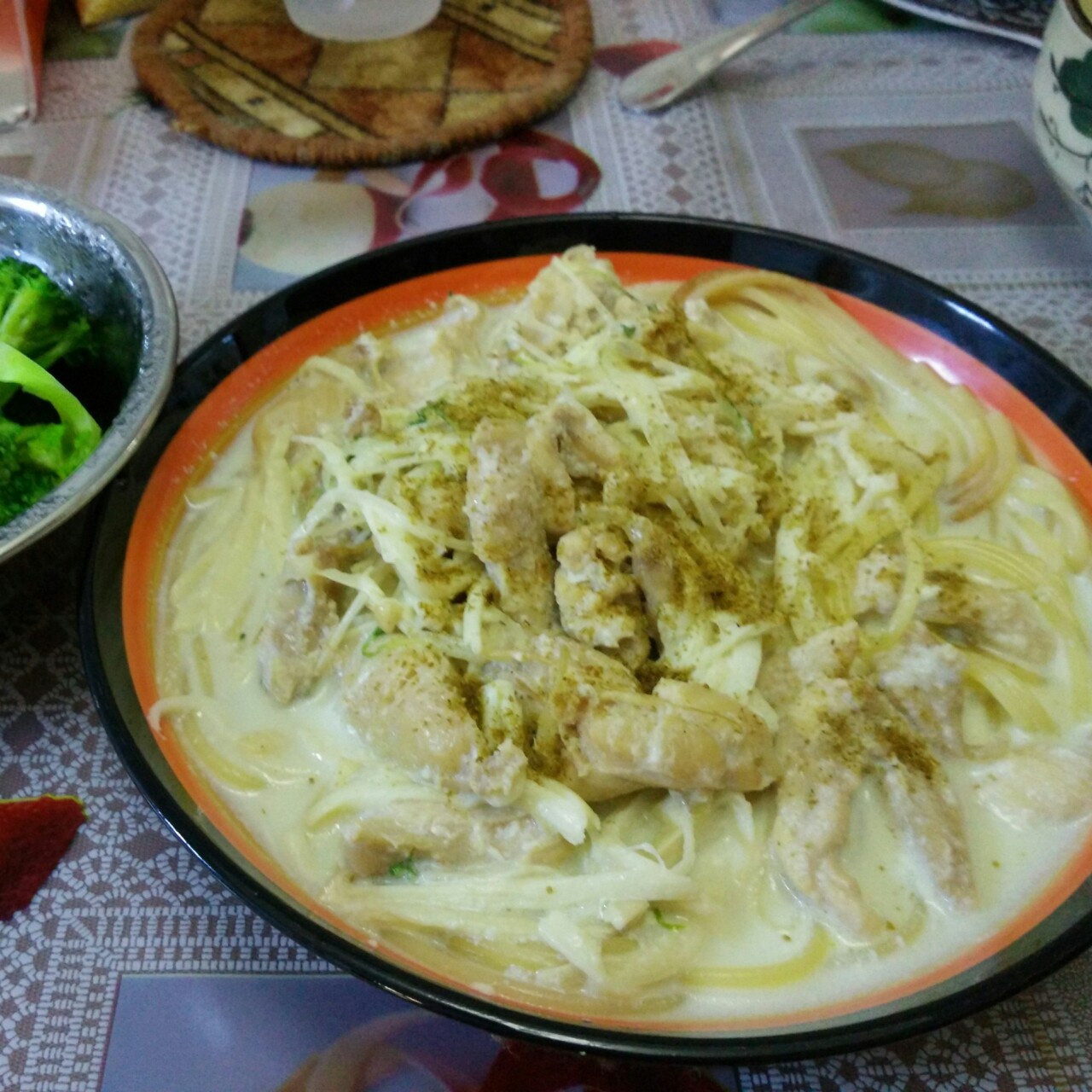 无需奶油，清新低脂的白酱意面！