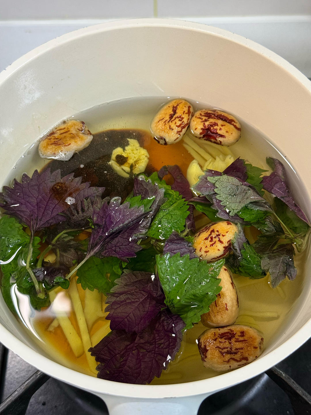 姜丝紫苏红枣红糖饮